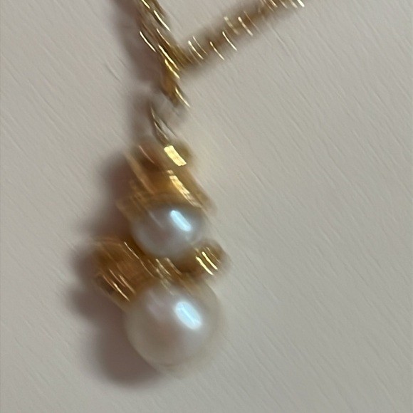 Design by LaWanna Molsbee Pearl Snowman Necklace 18” - Picture 4 of 5